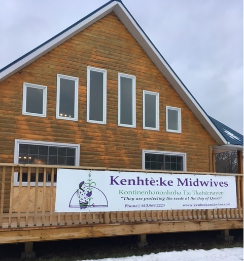 Image shows front of the building and sinage for Kenhtè:ke Midwives practice