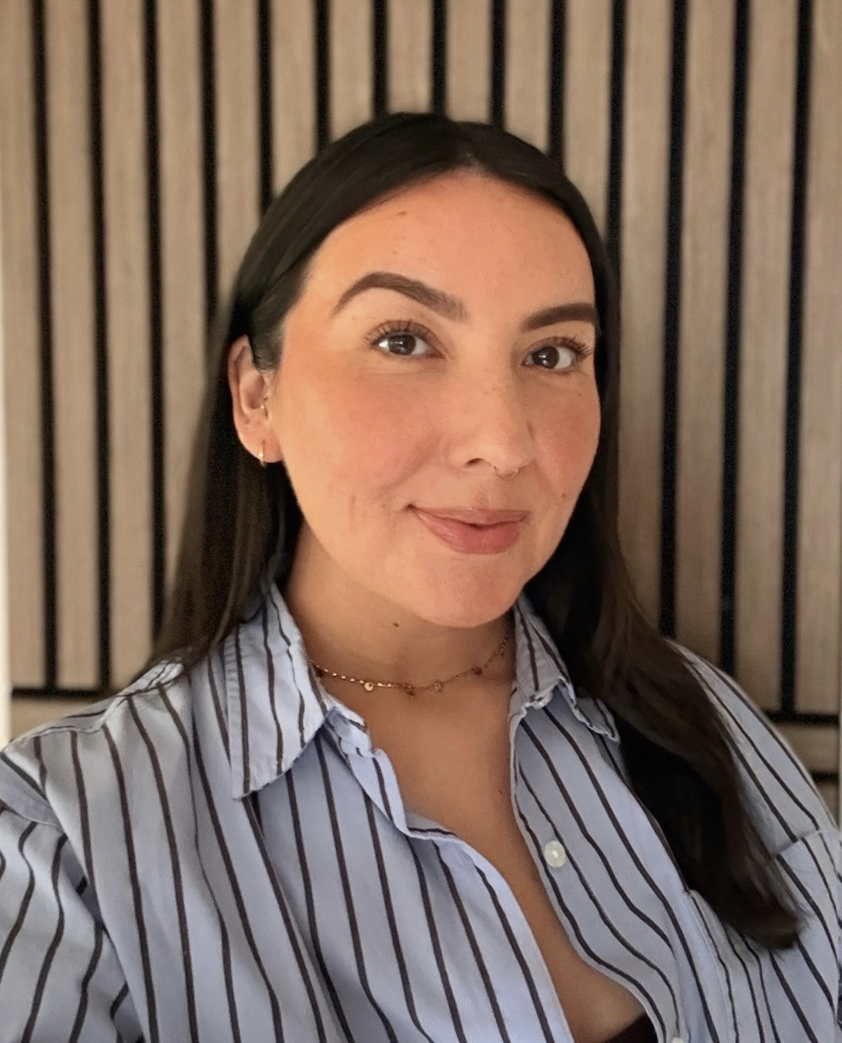 Anishinaabe apprentice midwife Nancy Peters